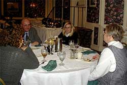 dinner7.jpg (112566 bytes)